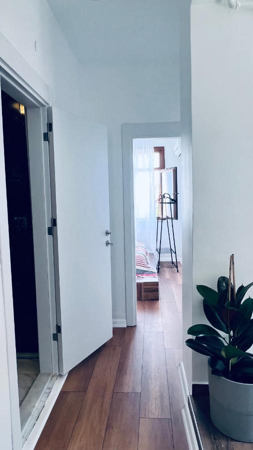 New Renovated 3 Bedroom 2 Bathroom Laleli Appartamento